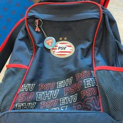 バッグ Donkerblauwe PSV tas がiLostで Pathé Nijmegen によって報告されました