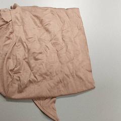 Kleding - Hoofddoek., amint azt Centraal magazijn az iLost segítségével jelentette.