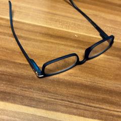 Briller Blauw, som rapportert av Pathé Buitenhof ved bruk av iLost