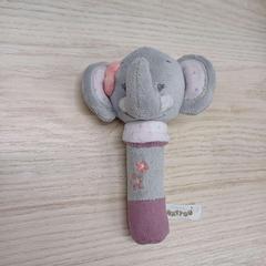 حشرجة الموت éléphant، كما تم الإبلاغ عنه بواسطة IKEA Liège عبر iLost