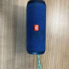 Musikbox JBL, blauw, gemeldet von Connexxion Noord Holland Noord Alkmaar über iLost