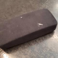 Brillenetui mit brille, gemeldet von Rotterdam The Hague Airport über iLost