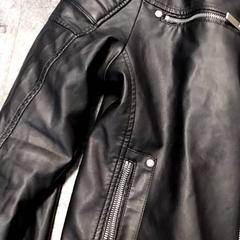 Jas Zwart, zoals gemeld door Arriva Friesland / Groningen met iLost