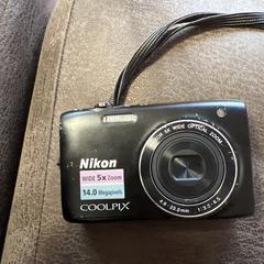 Nikon coolpix digitaal camera, jak bylo nahlášeno na iLost