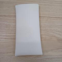 علبة نظارات Blanc، كما تم الإبلاغ عنه بواسطة IKEA Liège عبر iLost