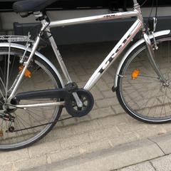 Zilvergrijze herenfiets merk itek, rapporterat av Fietsdepot Diepenbeek med iLost
