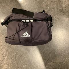 Sac, a été signalé par Gemeente Amsterdam utilisant iLost