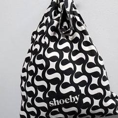 Táska, amint azt Hermes Eindhoven az iLost segítségével jelentette.