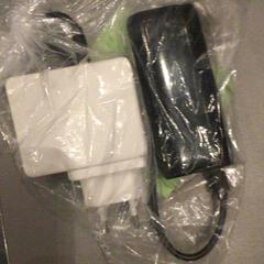 Adaptador & Banco de potência White / Black, como reportado por MEININGER Hotel Amsterdam Amstel utilizando o iLost