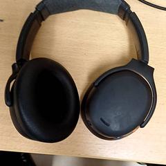 헤드폰 Zwart, iLost를 사용하여 Qbuzz GD Groningen Peizerweg에 보고됨