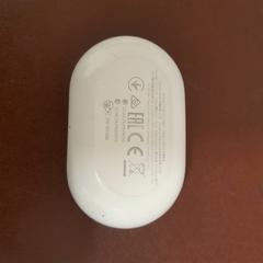 Airpods case blanc, zoals gemeld door TCL met iLost