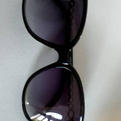 Sunglasses, as reported by Regio West-Vlaanderen using iLost