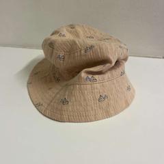 Hatt Beige met Zeilbootjes, som rapportert av Avonturenpark Hellendoorn ved bruk av iLost