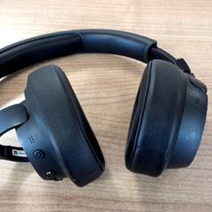 Auriculars, segons ha informat Connexxion Haarlem AML mitjançant iLost