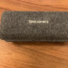 علبة نظارات مع نظارات brillenkoker met، كما تم الإبلاغ عنه بواسطة Pathé Zaandam عبر iLost