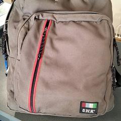 İLost kullanarak Breng Nijmegen tarafından bildirildiği gibi Sırt çantası