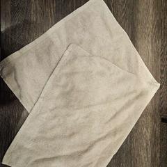 Serviette Grijs, a été signalé par WestCord Hotel Eindhoven utilisant iLost