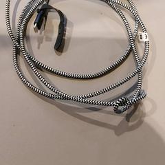 Cargador usb chager, segundo informou TU/e - Receptie Neuron usando iLost