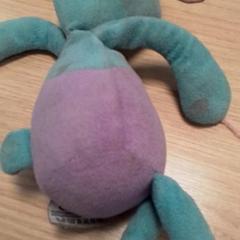 Mazlící hračka, jak nahlášeno Qbuzz Fryslân pomocí iLost