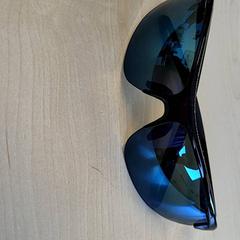 Gafas de sol, segundo informou Connexxion Haarlem IJmond usando iLost