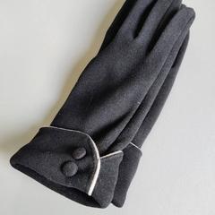 Kesztyű, amint azt Regio Limburg - Leuven az iLost segítségével jelentette.