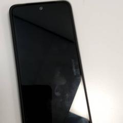 Okostelefon Zwart met rughoes Xiaomi, amint azt Arriva West-Brabant az iLost segítségével jelentette.