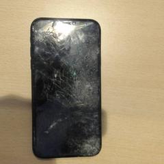 Telefono zwart iPhone, come riportato da Walibi Holland utilizzando iLost