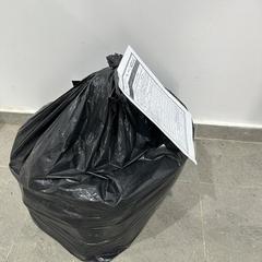 Sac en nylon اسود, a été signalé par محطة بريدة (بريدة) utilisant iLost