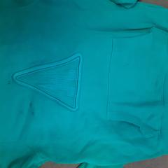 Kleding - Trui groen، كما تم الإبلاغ عنه بواسطة Centraal magazijn عبر iLost