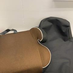 Carseat, zoals gemeld door IKEA新三郷 met iLost