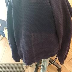 セーター Violet がiLostで IKEA Nantes によって報告されました
