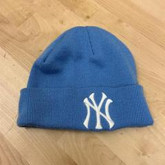 Kalap čepice, amint azt IKEA Ostrava az iLost segítségével jelentette.