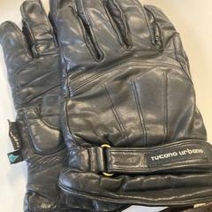 Eskularruak, gisa salatu by Regio Oost-Vlaanderen iLost erabiliz