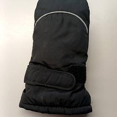 Palčiak, ako bolo nahlásené Burgers' Zoo pomocou iLost