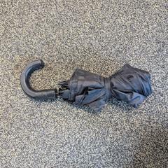 Paraply, som rapportert av TCR Tours ved bruk av iLost