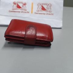 Portemonnee VAN DEN HOVEN, zgłoszono przez Gemeente Utrecht przy użyciu iLost