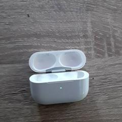 حامل سدادات الأذن، كما تم الإبلاغ عنه بواسطة EBS Tramplein عبر iLost