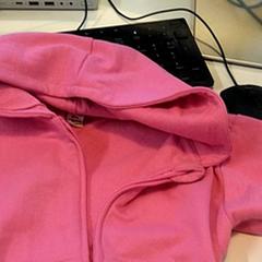 كنزة صوفية، كما تم الإبلاغ عنه بواسطة IKEA Gent عبر iLost