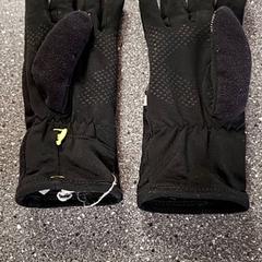 Handskar, rapporterat av Connexxion Amstelland-Meerlanden Amstelveen med iLost