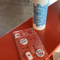 Bottle & Stickers, as reported by MEININGER Hotel Heidelberg Hauptbahnhof using iLost