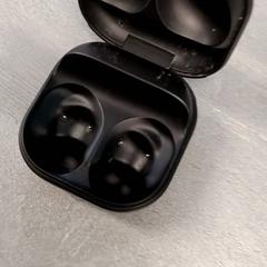 Earbud holder Zwart, as reported by Arriva Friesland / Groningen using iLost