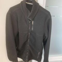 Veste Schwarz von UP2 Fashion, a été signalé par Wilmering Vechta utilisant iLost