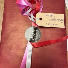 Moederdagcadeau (boek), as reported by Connexxion Amstelland-Meerlanden Schiphol Zuid using iLost