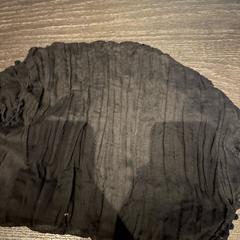 Szal Zwart, zgłoszono przez Van der Valk Hotel Amsterdam-Amstel przy użyciu iLost