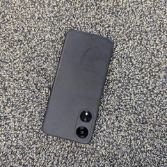 Mobiltelefon Oppo, amint azt TCR Tours az iLost segítségével jelentette.