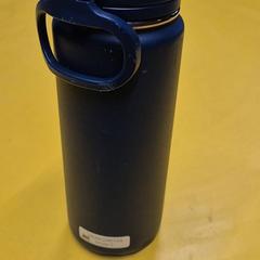 Vizesüveg Blauw, amint azt IKEA Delft az iLost segítségével jelentette.