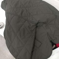 Blusão cor verde, a été signalé par IKEA Braga utilisant iLost