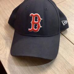 야구모자 Red sox, iLost를 사용하여 MEININGER Hotel Bordeaux Gare Saint-Jean에 보고됨