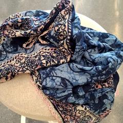 Châle femme chale, som rapportert av IKEA Paris Nord Roissy ved bruk av iLost