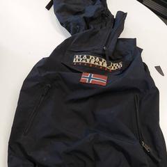 Ropa Jas, ha sido reportado por Regio Oost-Vlaanderen con iLost